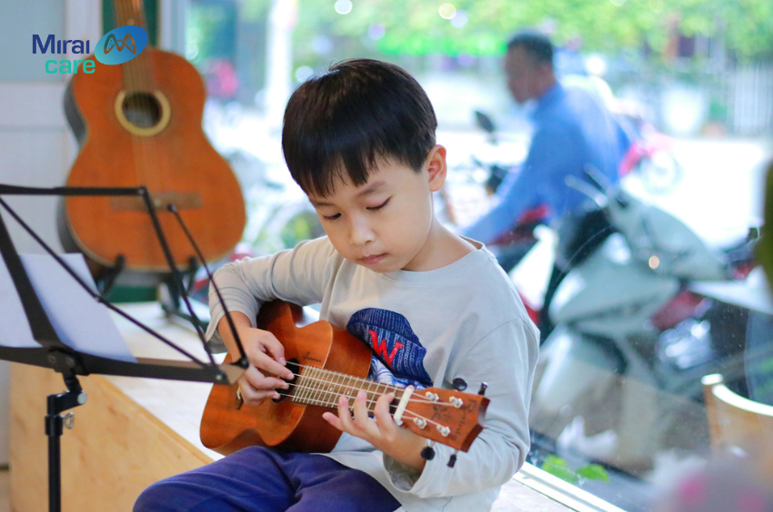 Âm nhạc là liều thuốc chữa lành cho trẻ tự kỷ