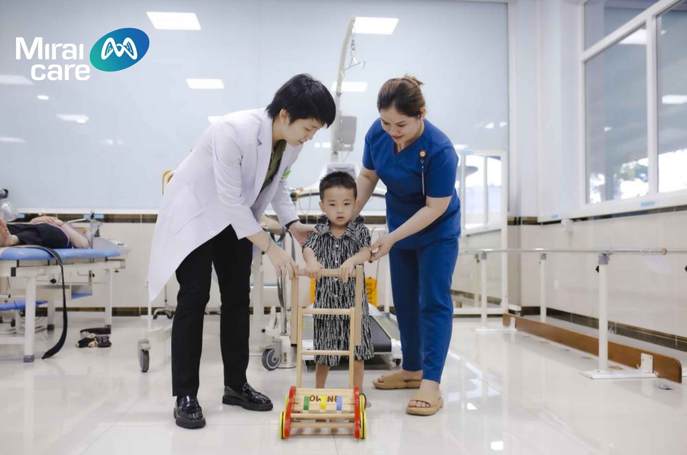 Áp dụng vật lý trị liệu giúp trẻ có khả năng phục hồi sớm hơn