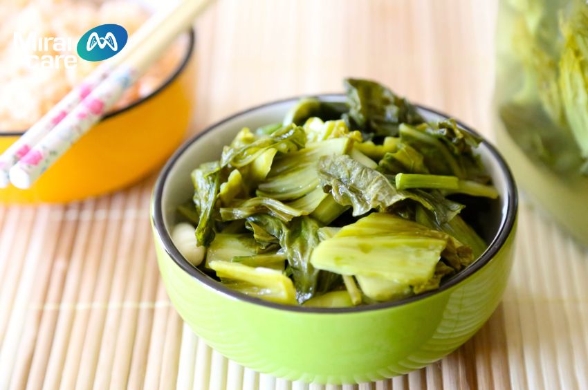 Các món rau củ lên men: dưa cải, kim chi không đường, sauerkraut