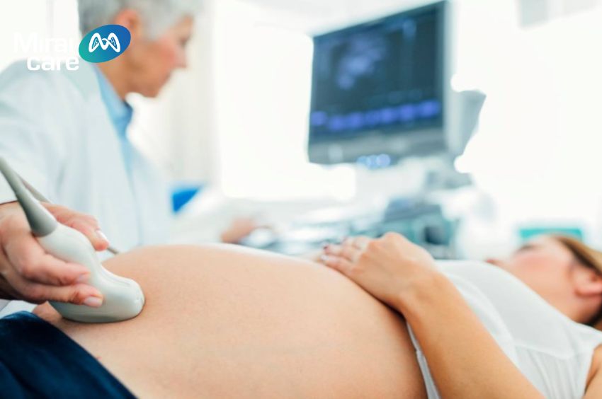 Chủ động kiểm tra sức khỏe, theo dõi tình trạng sức khỏe của mẹ bầu chặt chẽ