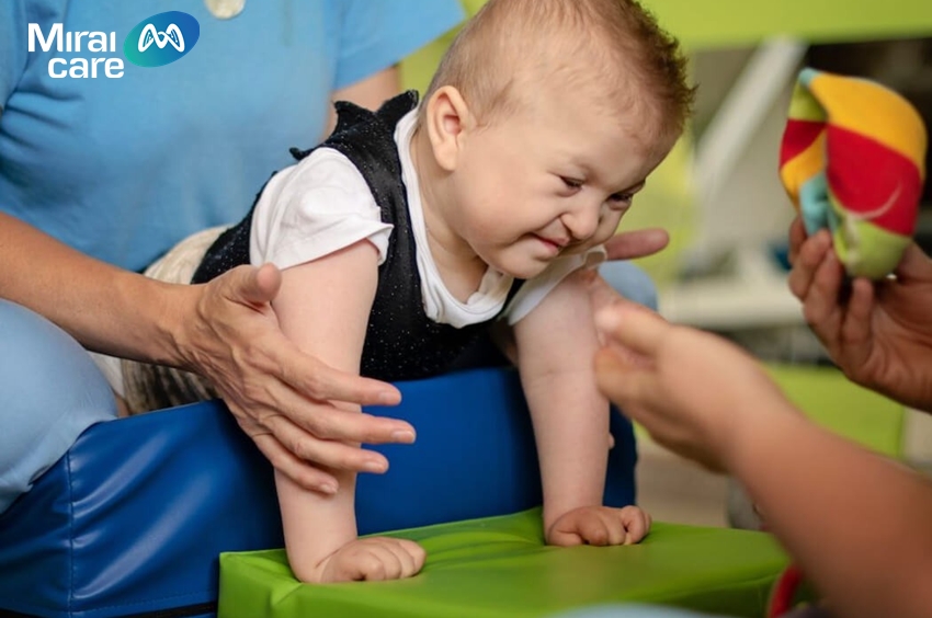 Dù bại não nhẹ có triệu chứng nhẹ nhưng phụ huynh không nên chủ quan