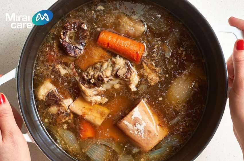 Giai đoạn 1 nên tập ăn nước hầm xương, các loại rau củ được hầm nhừ