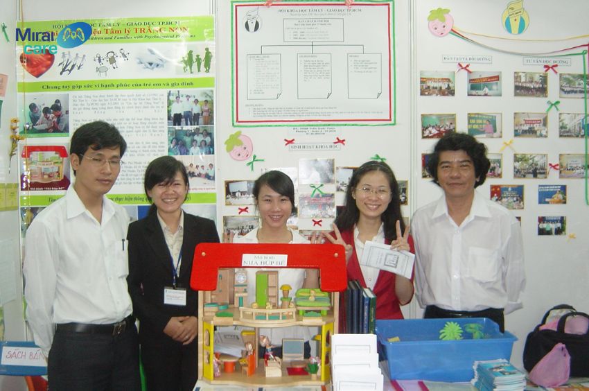 Chi hội Trăng Non (thuộc hội khoa học tâm lý - giáo dục TPHCM)