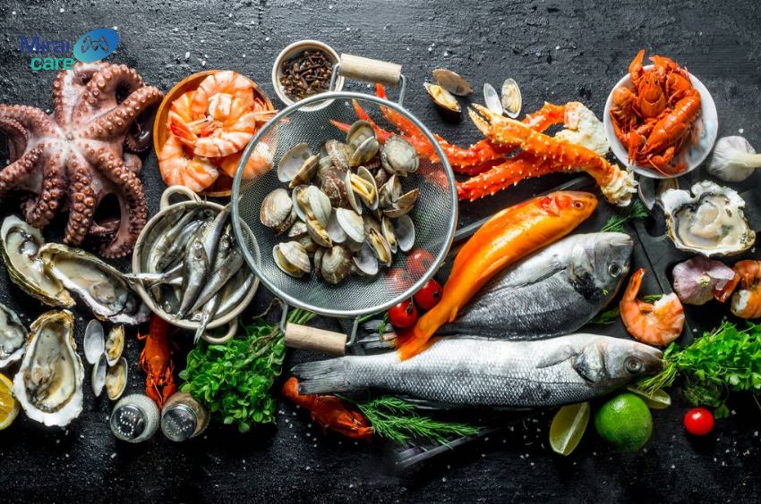 Một số loại c&aacute; như c&aacute; hồi, c&aacute; thu, c&aacute; ngừ kh&ocirc;ng chỉ gi&agrave;u magie m&agrave; c&ograve;n chứa omega-3