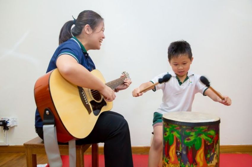 Âm nhạc giúp trẻ tự kỷ phát triển ngôn ngữ, giảm căng thẳng