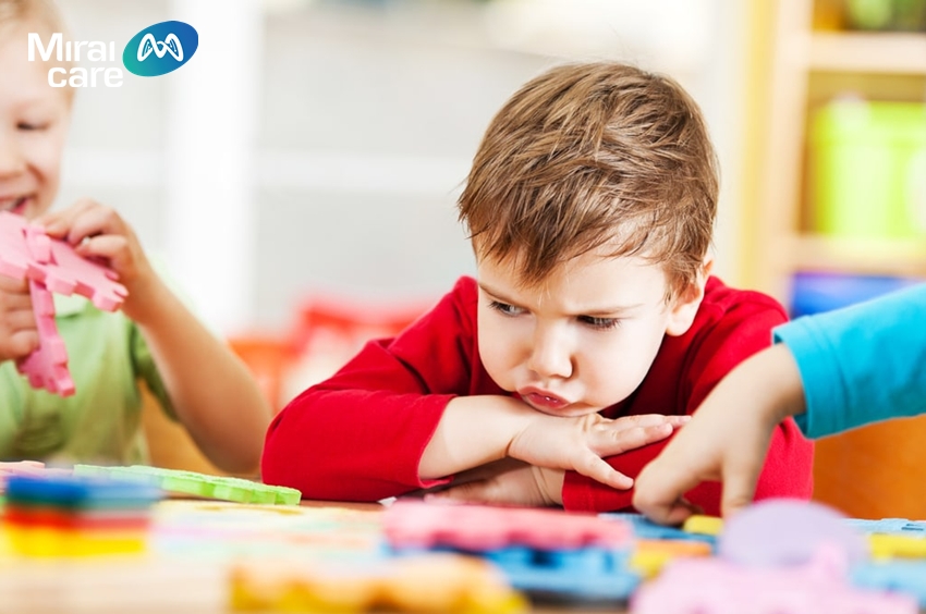 Nguyên nhân gây ra rối loạn phổ tự kỷ (ASD) đến nay vẫn chưa được xác định