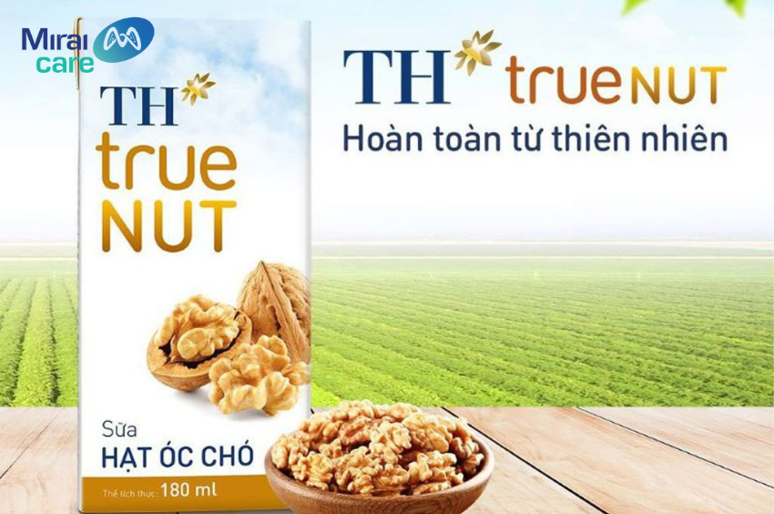 Sữa hạt óc chó TH True Milk với hàm lượng cao omega-3 giúp bé phát triển não bộ 