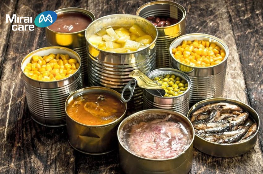 Thực phẩm đóng hộp, chế biến sẵn: xúc xích, chả lụa, thịt nguội
