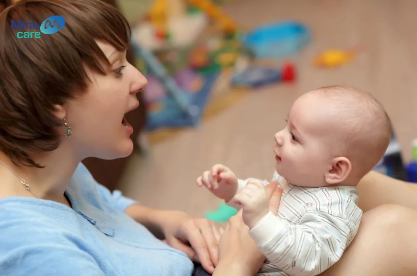 Trẻ kh&ocirc;ng bập bẹ hoặc rất &iacute;t &acirc;m thanh