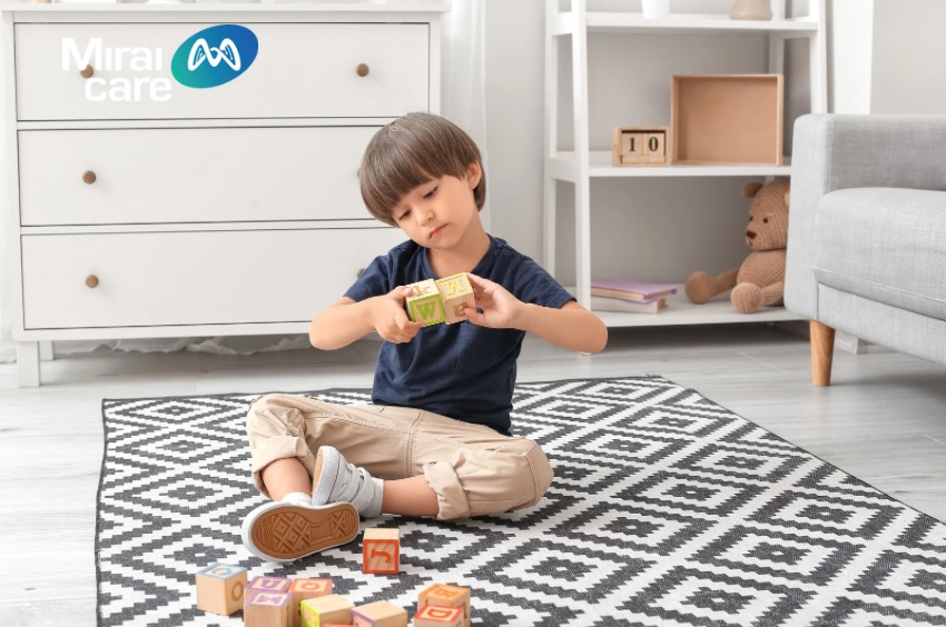 Trẻ tự kỷ không có khả năng “đồng cảm tự nhiên”